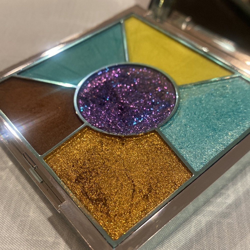 PUR X Trolls World Tour Eyeshadow Palette